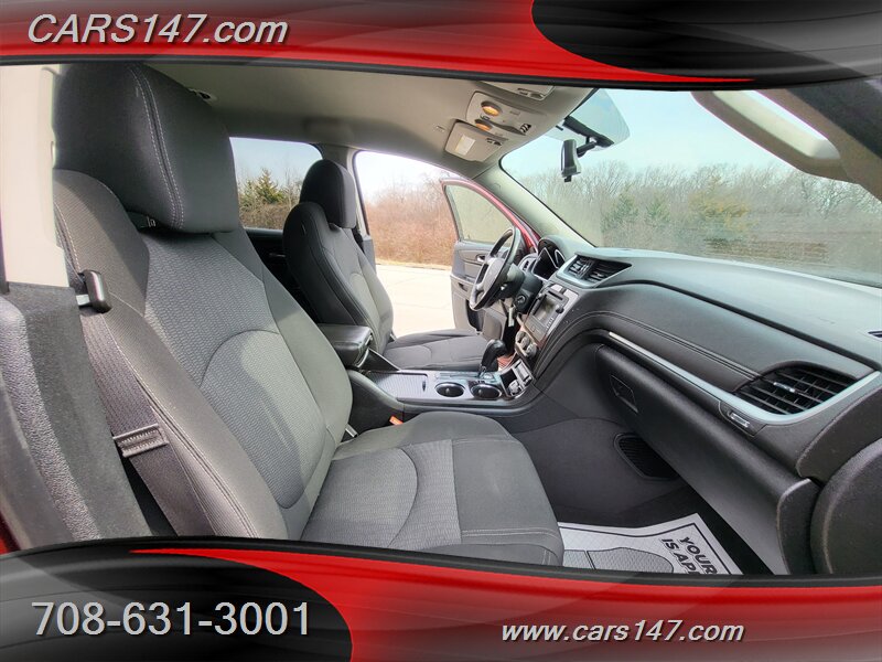 2017 Chevrolet Traverse LT - Photo 14 - Midlothian, IL 60445