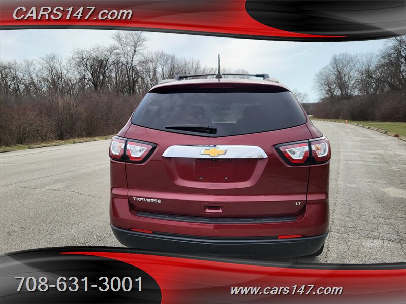 2017 Chevrolet Traverse LT - Photo 4 - Midlothian, IL 60445