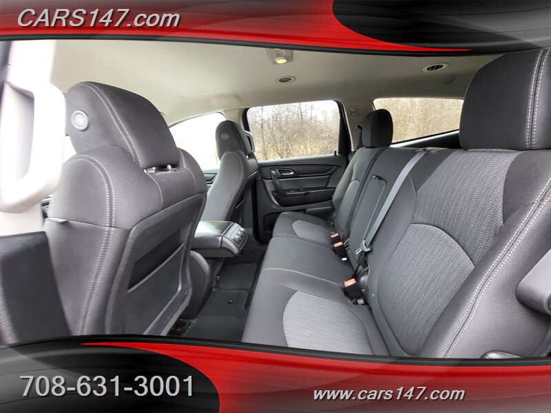 2017 Chevrolet Traverse LT - Photo 17 - Midlothian, IL 60445