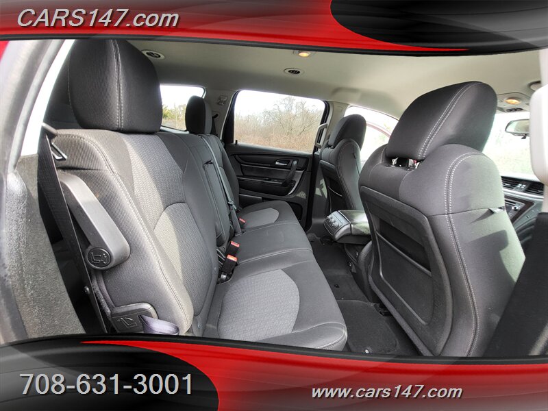 2017 Chevrolet Traverse LT - Photo 18 - Midlothian, IL 60445