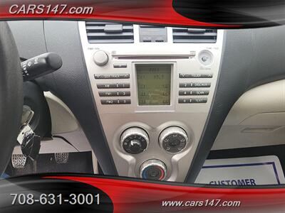 2007 Toyota Yaris   - Photo 12 - Midlothian, IL 60445