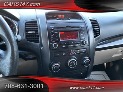 2012 Kia Sorento LX   - Photo 13 - Midlothian, IL 60445