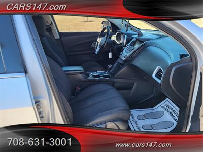 2017 Chevrolet Equinox LT   - Photo 12 - Midlothian, IL 60445