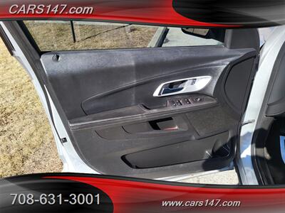 2017 Chevrolet Equinox LT   - Photo 24 - Midlothian, IL 60445