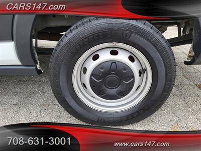 2015 Ford Transit 350 XL   - Photo 25 - Midlothian, IL 60445