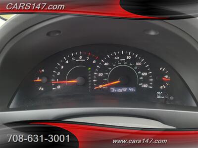 2009 Toyota Camry LE   - Photo 15 - Midlothian, IL 60445