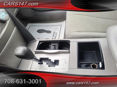 2009 Toyota Camry LE   - Photo 17 - Midlothian, IL 60445