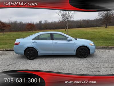 2009 Toyota Camry LE   - Photo 5 - Midlothian, IL 60445