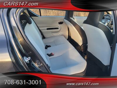 2013 Toyota Prius c One   - Photo 13 - Midlothian, IL 60445