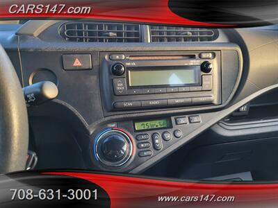 2013 Toyota Prius c One   - Photo 18 - Midlothian, IL 60445