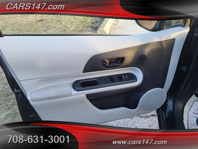 2013 Toyota Prius c One   - Photo 24 - Midlothian, IL 60445