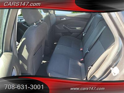 2016 Ford Focus SE   - Photo 10 - Midlothian, IL 60445