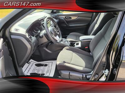 2017 Nissan Rogue Sport S   - Photo 16 - Midlothian, IL 60445