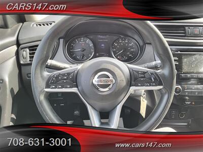 2017 Nissan Rogue Sport S   - Photo 10 - Midlothian, IL 60445