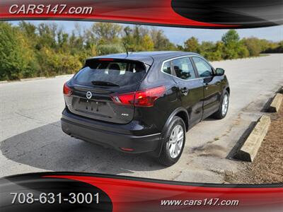 2017 Nissan Rogue Sport S   - Photo 6 - Midlothian, IL 60445