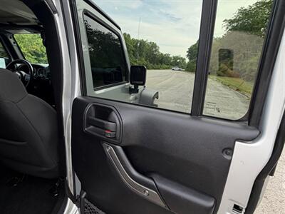 2012 Jeep Wrangler Unlimited Sport - Photo 22 - Midlothian, IL 60445