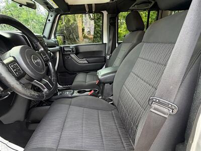 2012 Jeep Wrangler Unlimited Sport - Photo 12 - Midlothian, IL 60445