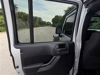 2012 Jeep Wrangler Unlimited Sport - Photo 23 - Midlothian, IL 60445