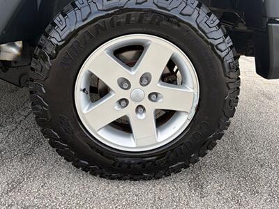 2012 Jeep Wrangler Unlimited Sport - Photo 25 - Midlothian, IL 60445