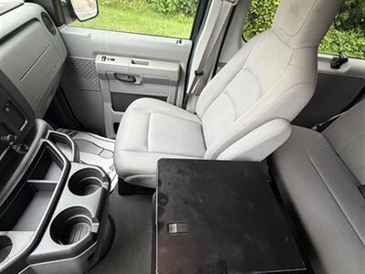 2009 Ford E-150 XL - Photo 14 - Midlothian, IL 60445