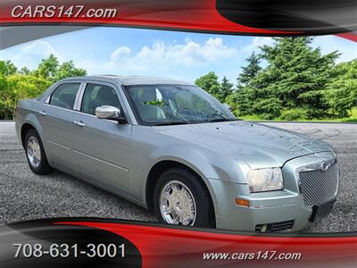2005 Chrysler 300 Touring   - Photo 7 - Midlothian, IL 60445