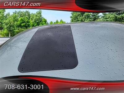 2005 Chrysler 300 Touring   - Photo 11 - Midlothian, IL 60445
