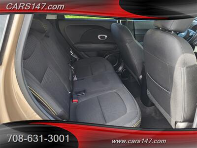 2014 Kia Soul + - Photo 14 - Midlothian, IL 60445