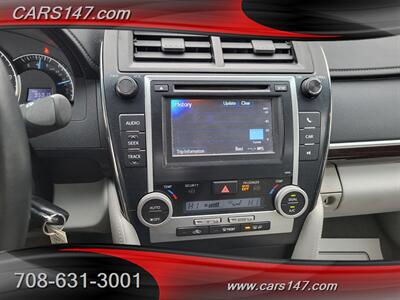 2014 Toyota Camry XLE   - Photo 18 - Midlothian, IL 60445