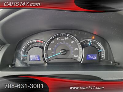 2014 Toyota Camry XLE   - Photo 17 - Midlothian, IL 60445