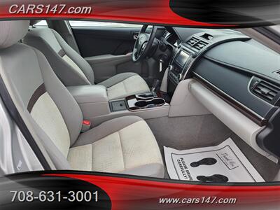 2014 Toyota Camry XLE   - Photo 12 - Midlothian, IL 60445