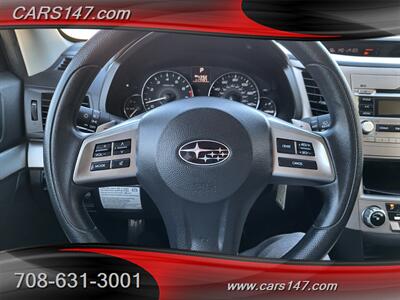 2012 Subaru Outback 2.5i   - Photo 17 - Midlothian, IL 60445