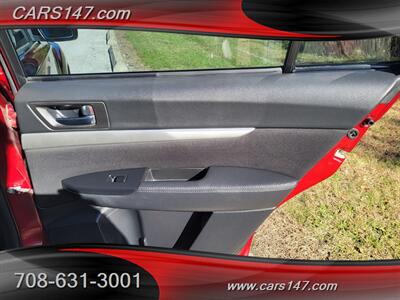 2012 Subaru Outback 2.5i   - Photo 15 - Midlothian, IL 60445
