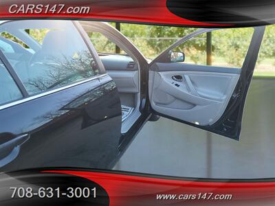 2008 Toyota Camry Hybrid   - Photo 18 - Midlothian, IL 60445