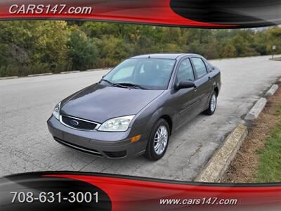 2007 Ford Focus ZX4 SE   - Photo 1 - Midlothian, IL 60445