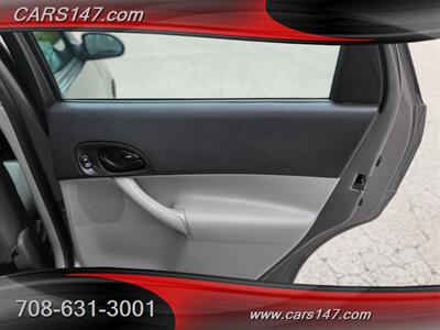 2007 Ford Focus ZX4 SE   - Photo 21 - Midlothian, IL 60445