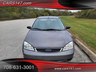 2007 Ford Focus ZX4 SE   - Photo 3 - Midlothian, IL 60445