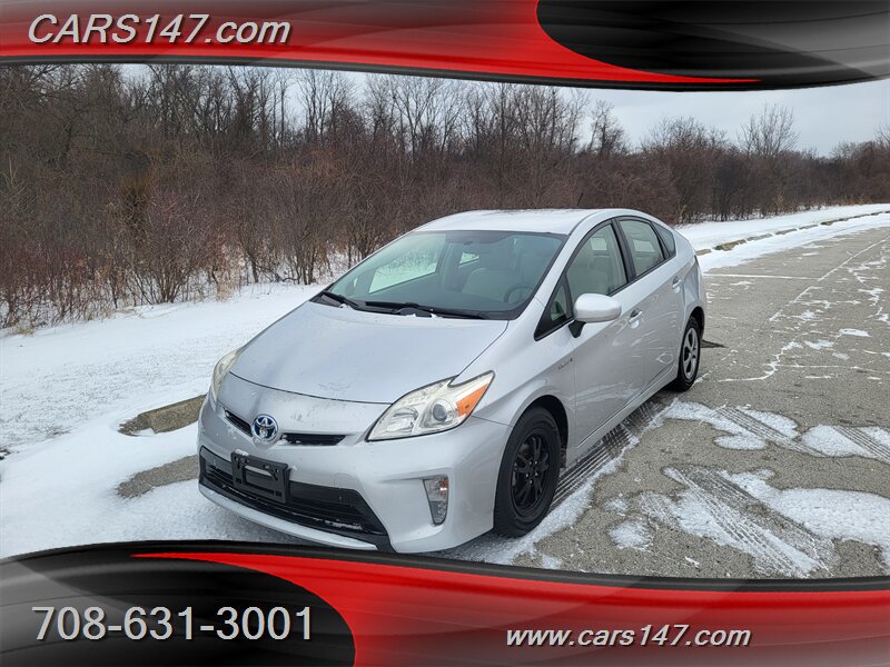 2015 Toyota Prius Two's photo