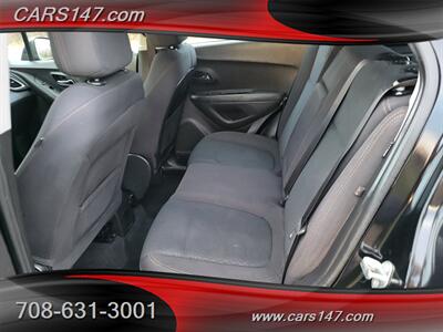 2018 Chevrolet Trax LS   - Photo 12 - Midlothian, IL 60445