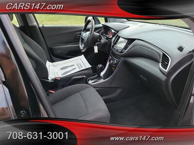 2018 Chevrolet Trax LS   - Photo 11 - Midlothian, IL 60445