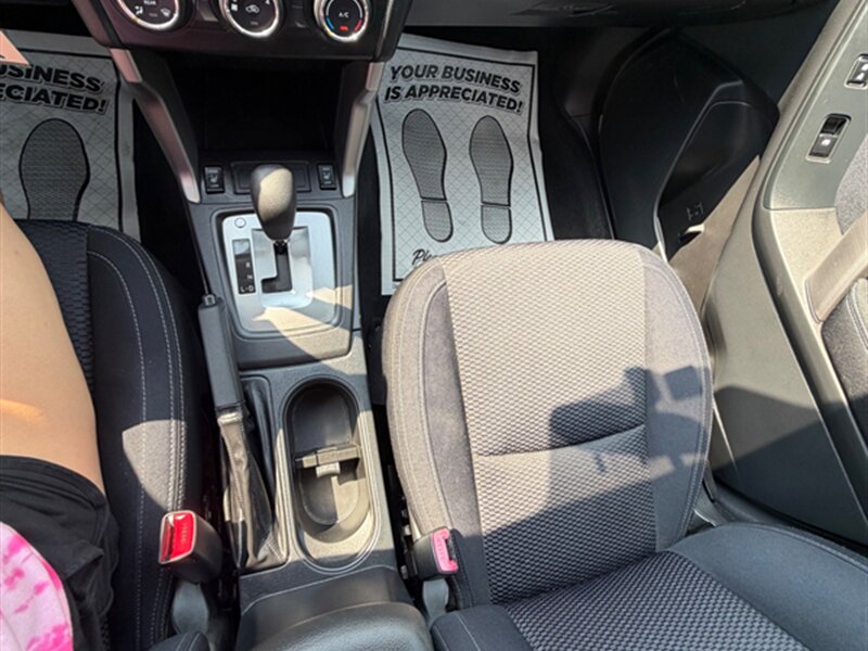 2015 Subaru Forester 2.5i Premium - Photo 15 - Midlothian, IL 60445