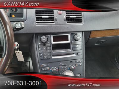 2006 Volvo XC90 2.5T   - Photo 20 - Midlothian, IL 60445