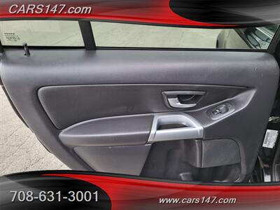 2006 Volvo XC90 2.5T   - Photo 16 - Midlothian, IL 60445