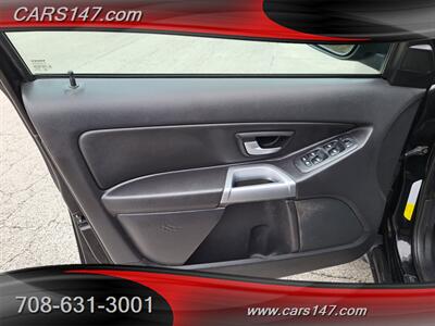 2006 Volvo XC90 2.5T   - Photo 15 - Midlothian, IL 60445