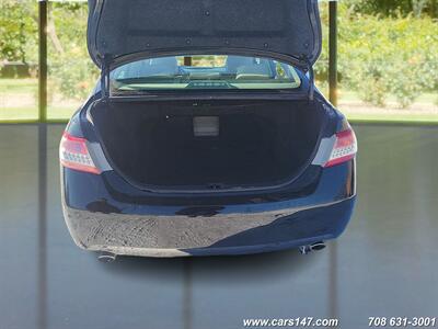 2010 Toyota Camry XLE V6   - Photo 13 - Midlothian, IL 60445