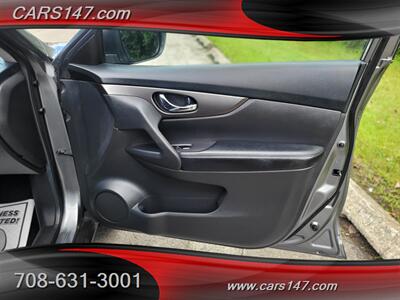 2015 Nissan Rogue S   - Photo 19 - Midlothian, IL 60445