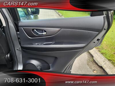 2015 Nissan Rogue S   - Photo 18 - Midlothian, IL 60445