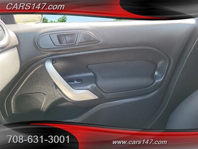 2013 Ford Fiesta SE   - Photo 19 - Midlothian, IL 60445