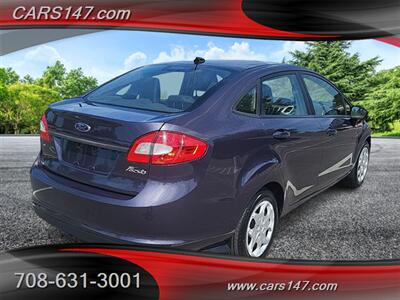 2013 Ford Fiesta SE   - Photo 5 - Midlothian, IL 60445