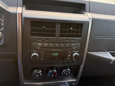 2012 Jeep Liberty Sport   - Photo 14 - Midlothian, IL 60445