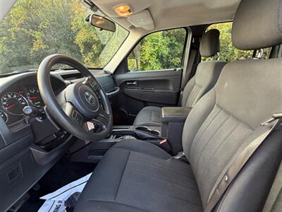 2012 Jeep Liberty Sport   - Photo 17 - Midlothian, IL 60445